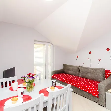 Lägenhet Donita - Comfort Two Bedroom With Balcony And Sea View *